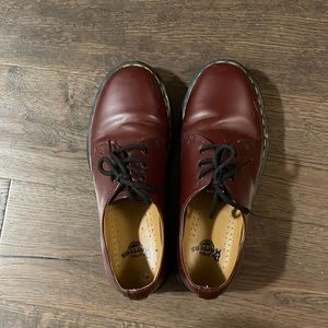 Great condition Dr. Martens 1461 Smooth Leather